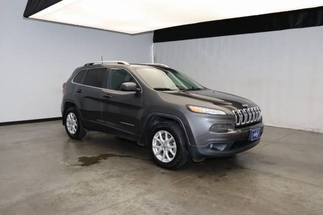 2017 Jeep Cherokee Latitude 4WD photo