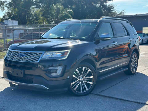 2017 Ford Explorer Platinum 4WD photo