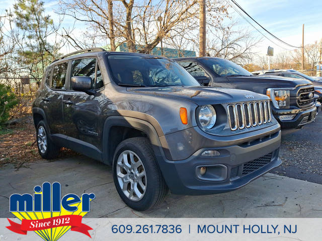 2016 Jeep Renegade Latitude 4WD photo