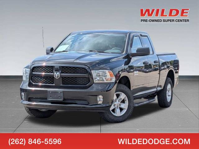2017 Ram 1500 Express 4WD photo