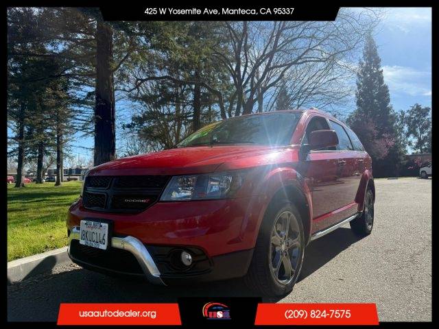 2017 Dodge Journey Crossroad Plus FWD photo