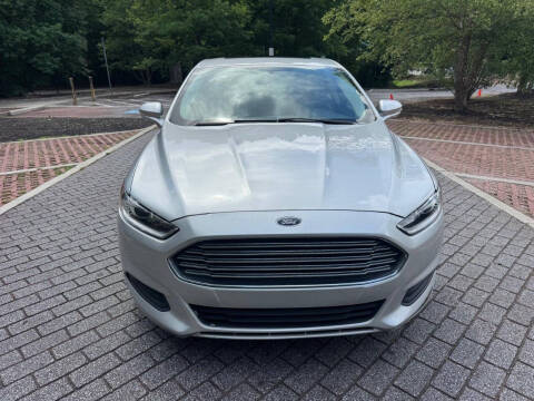 2016 Ford Fusion SE FWD photo