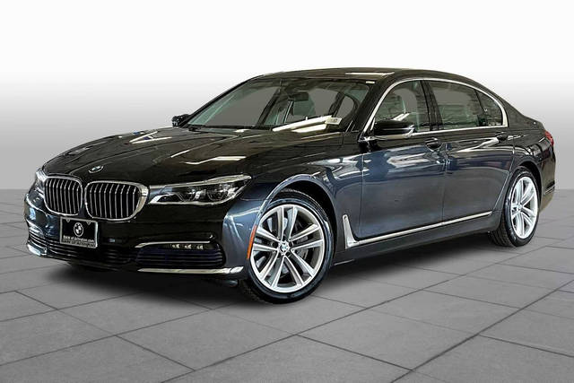 2017 BMW 7 Series 750i xDrive AWD photo