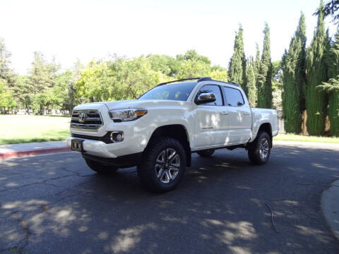 2017 Toyota Tacoma Limited 4WD photo