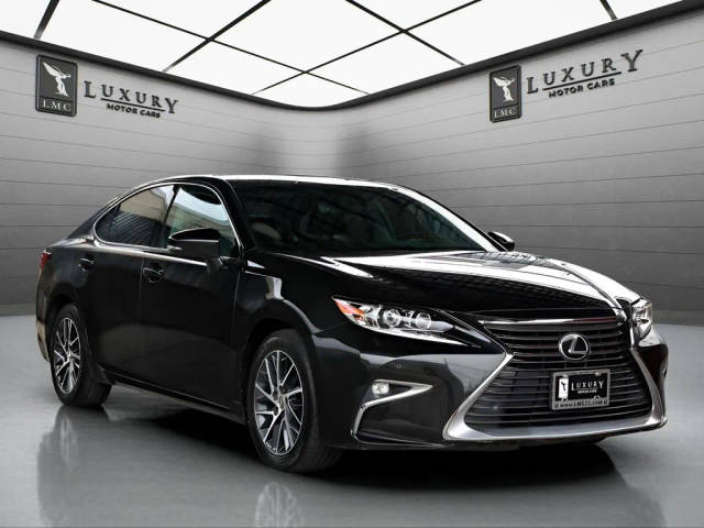 2016 Lexus ES FWD photo