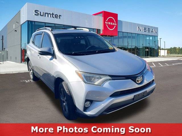 2017 Toyota RAV4 XLE AWD photo