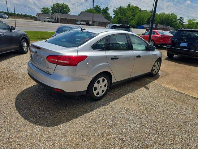 2016 Ford Focus S FWD photo