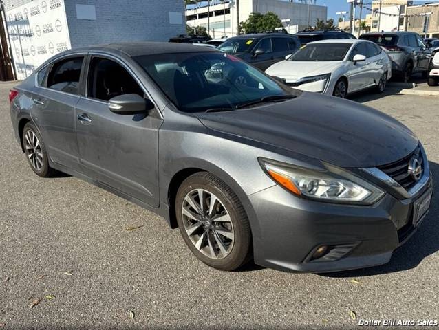 2017 Nissan Altima 2.5 SV FWD photo
