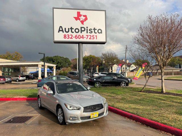 2017 Infiniti Q50 2.0t Premium RWD photo