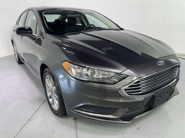 2017 Ford Fusion SE FWD photo