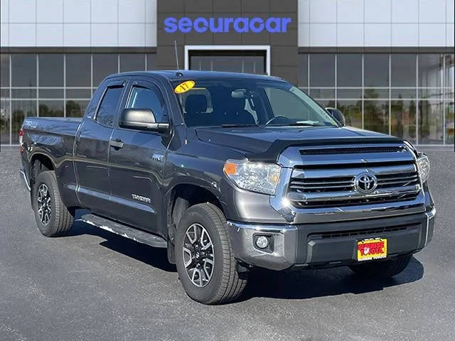 2017 Toyota Tundra SR5 4WD photo