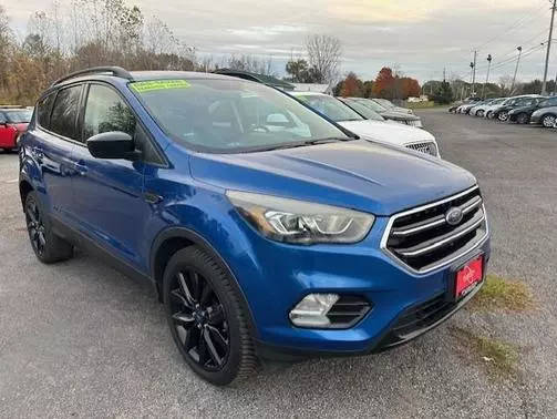 2017 Ford Escape SE FWD photo