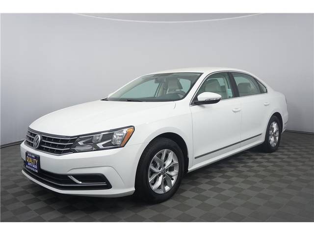2017 Volkswagen Passat 1.8T S FWD photo