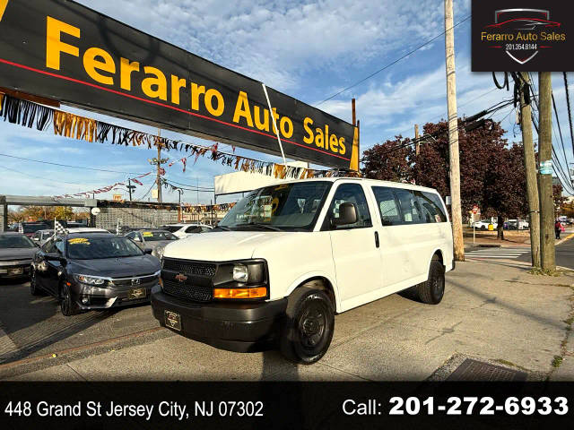 2017 Chevrolet Express Cargo  RWD photo