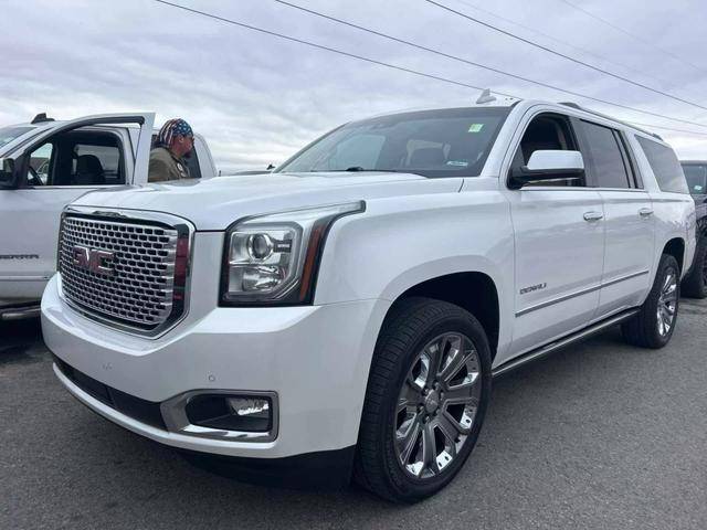 2017 GMC Yukon XL Denali 4WD photo