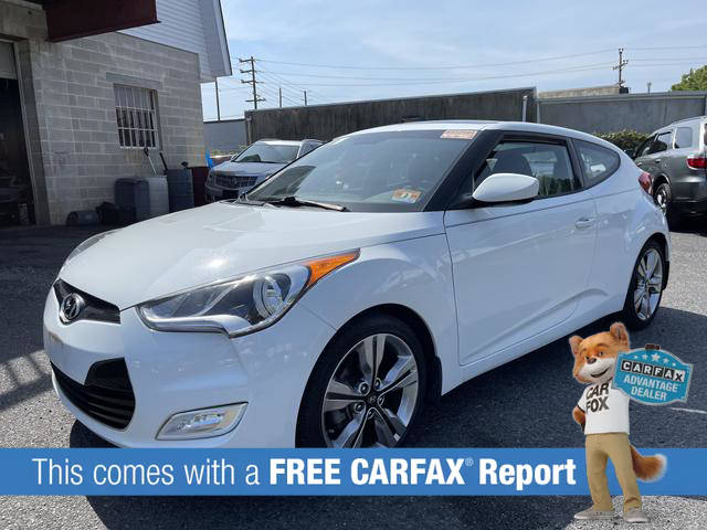 2016 Hyundai Veloster  FWD photo