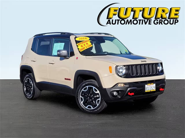 2016 Jeep Renegade Trailhawk 4WD photo