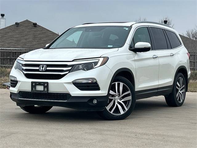 2016 Honda Pilot Touring AWD photo