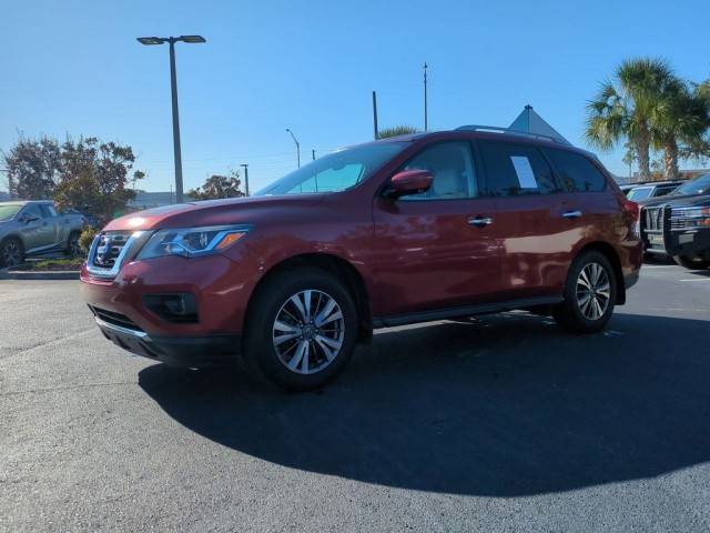 2017 Nissan Pathfinder SL FWD photo