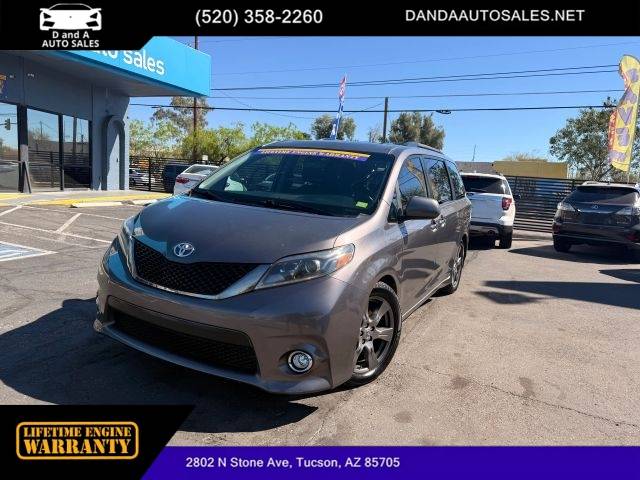 2017 Toyota Sienna SE Premium FWD photo