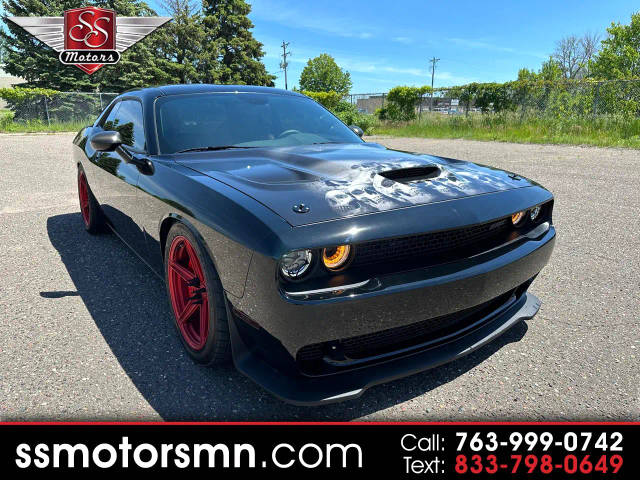 2016 Dodge Challenger SRT Hellcat RWD photo