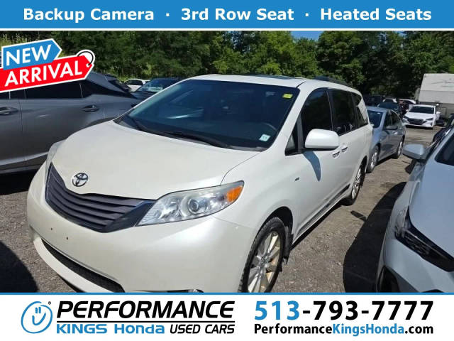 2017 Toyota Sienna XLE AWD photo