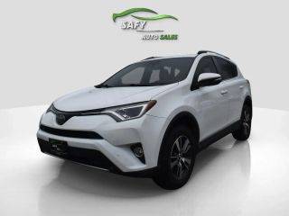 2017 Toyota RAV4 XLE FWD photo