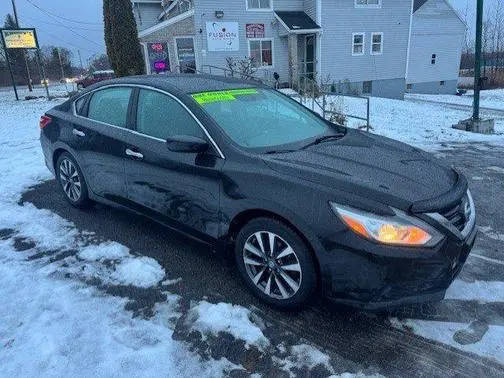 2017 Nissan Altima 2.5 SV FWD photo