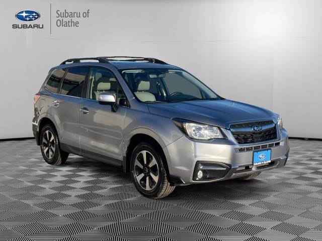 2017 Subaru Forester Limited AWD photo