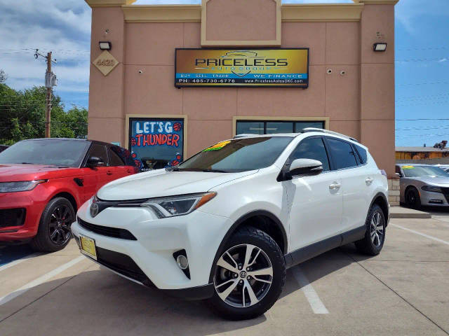 2017 Toyota RAV4 XLE FWD photo