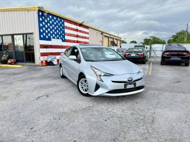 2017 Toyota Prius Four FWD photo