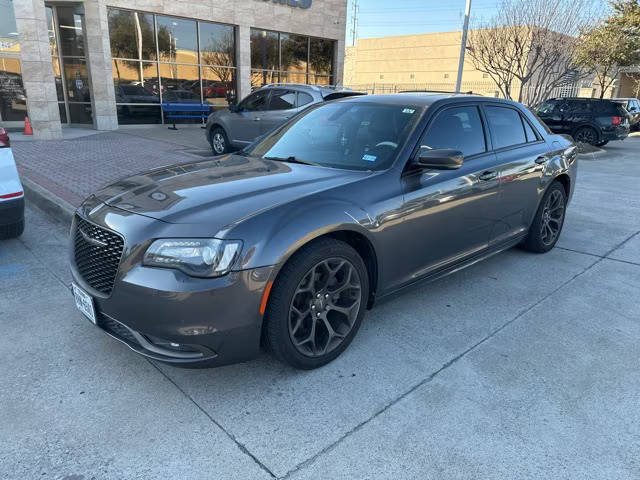 2016 Chrysler 300 300S Alloy Edition RWD photo