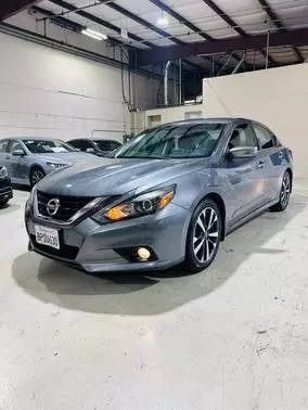 2017 Nissan Altima 2.5 SR FWD photo