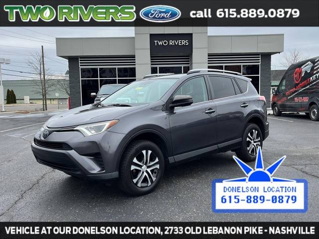 2017 Toyota RAV4 LE FWD photo