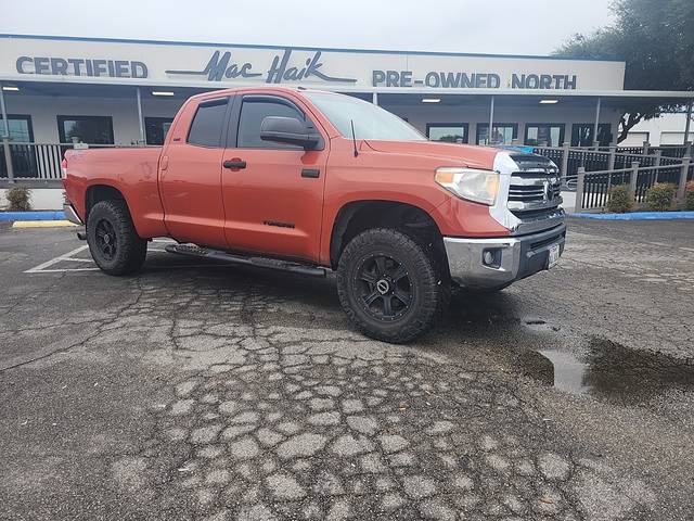 2017 Toyota Tundra SR5 4WD photo