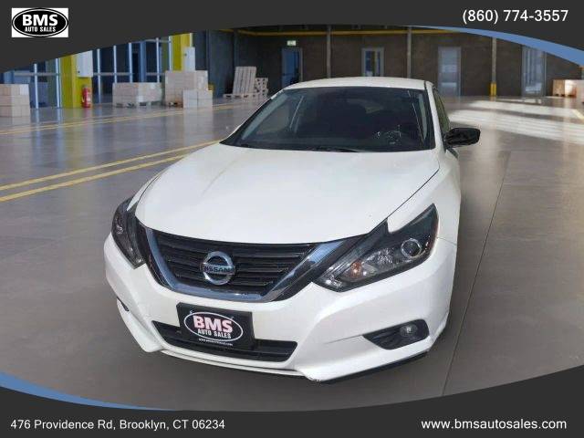 2017 Nissan Altima 2.5 SR FWD photo