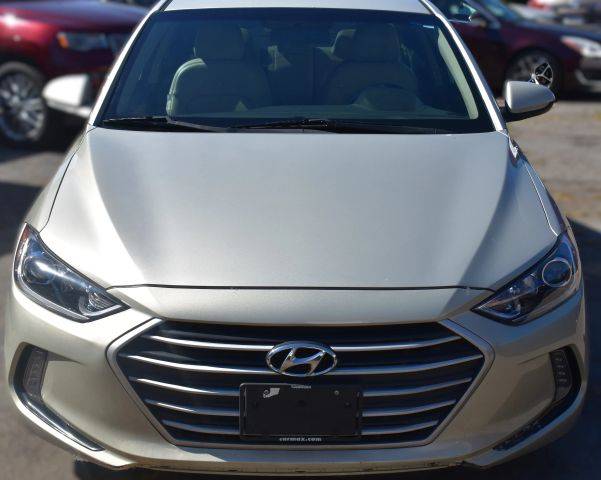2017 Hyundai Elantra SE FWD photo