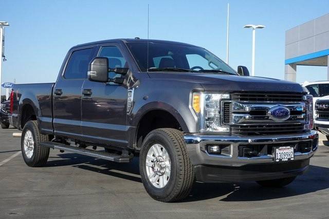 2017 Ford F-250 Super Duty XLT 4WD photo