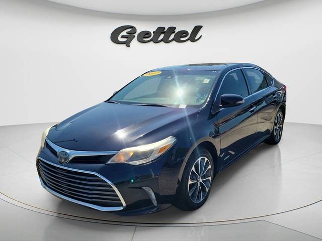 2017 Toyota Avalon Hybrid XLE Plus FWD photo