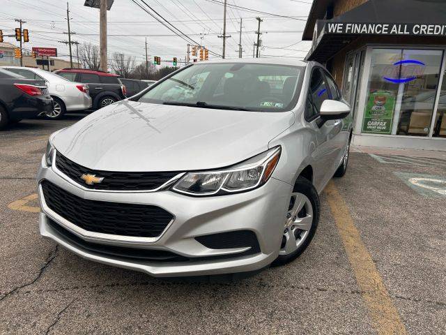 2017 Chevrolet Cruze LS FWD photo