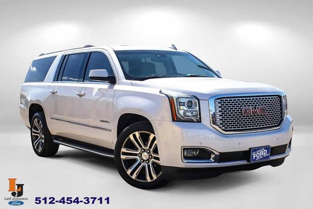 2017 GMC Yukon XL Denali 4WD photo