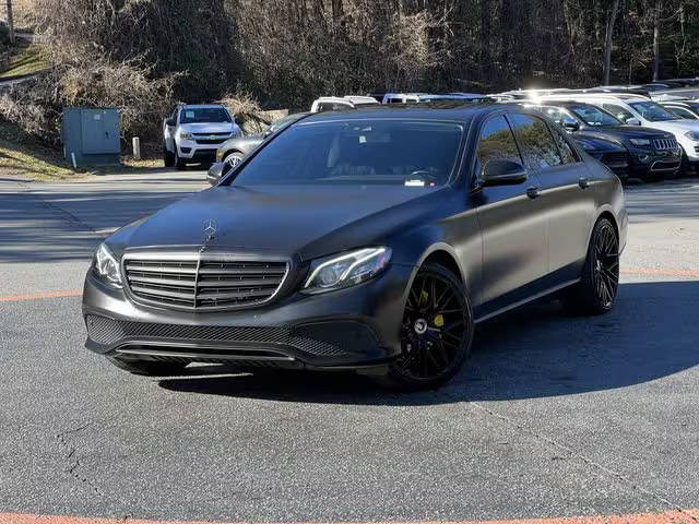 2017 Mercedes-Benz E-Class E 300 Luxury RWD photo