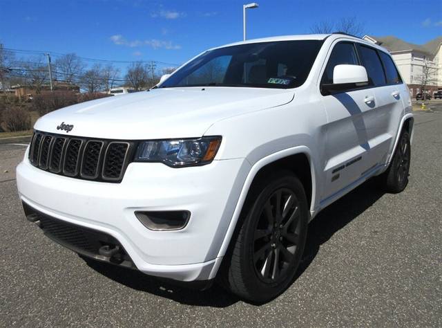 2017 Jeep Grand Cherokee Limited 75th Anniversary Edition 4WD photo