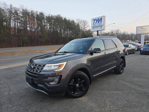2017 Ford Explorer XLT 4WD photo
