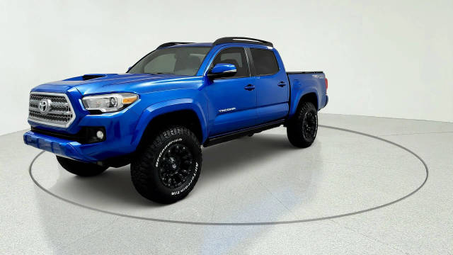 2017 Toyota Tacoma TRD Sport 4WD photo