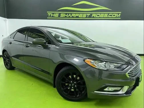 2017 Ford Fusion SE FWD photo