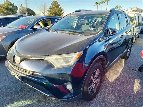 2017 Toyota RAV4 XLE FWD photo