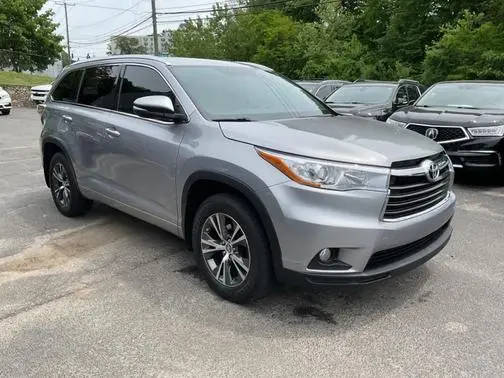 2016 Toyota Highlander XLE AWD photo