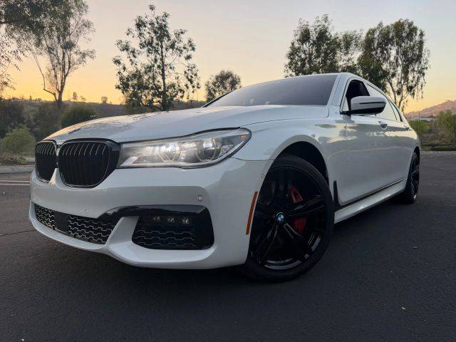 2017 BMW 7 Series 750i RWD photo