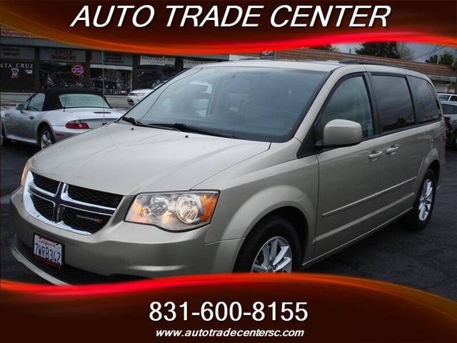 2016 Dodge Grand Caravan SXT FWD photo